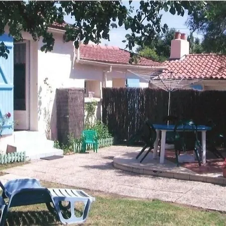 House La Basse Lande 1 بيت للعطل